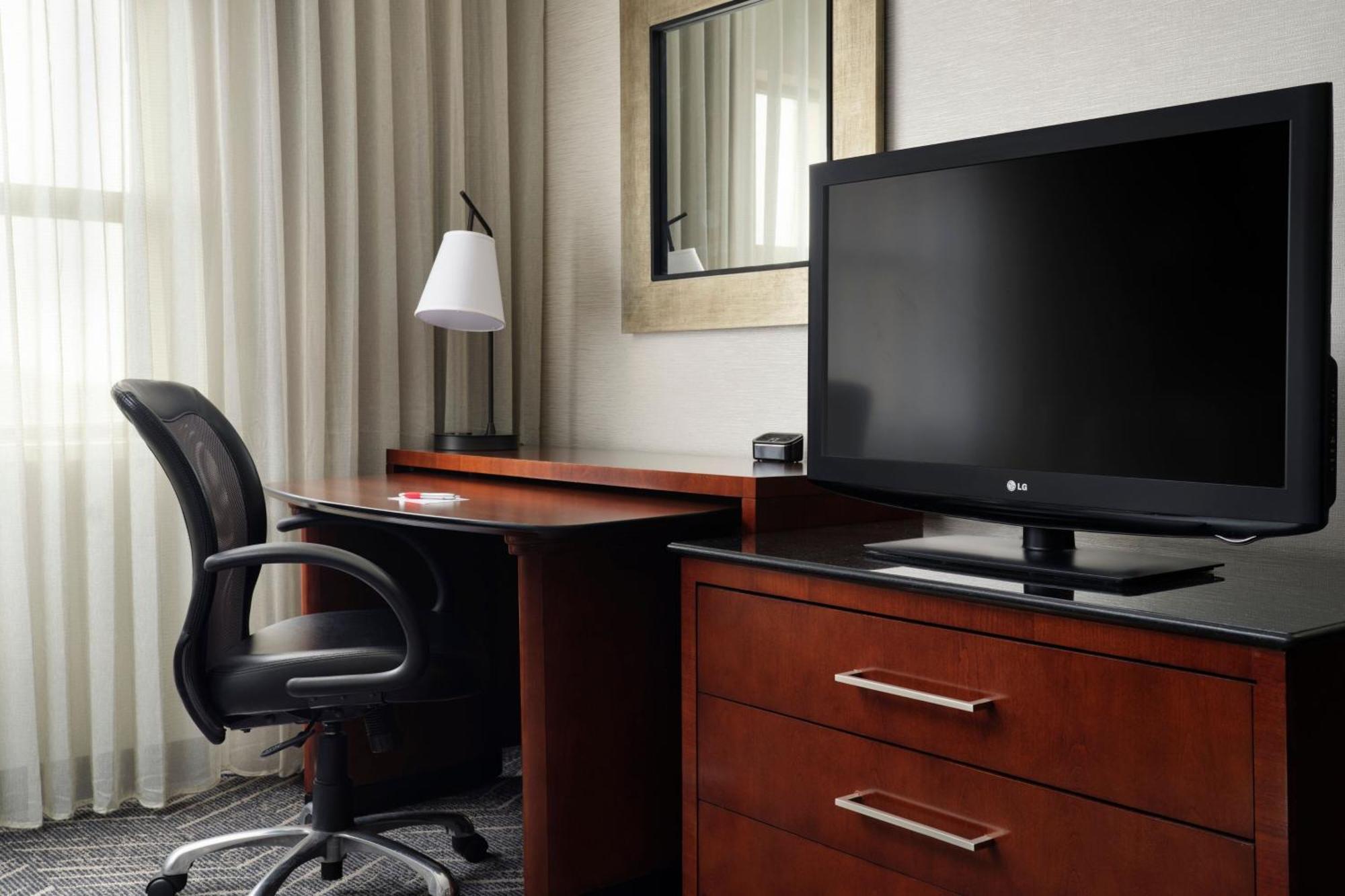 Minneapolis Marriott Northwest Бруклин Парк Екстериор снимка