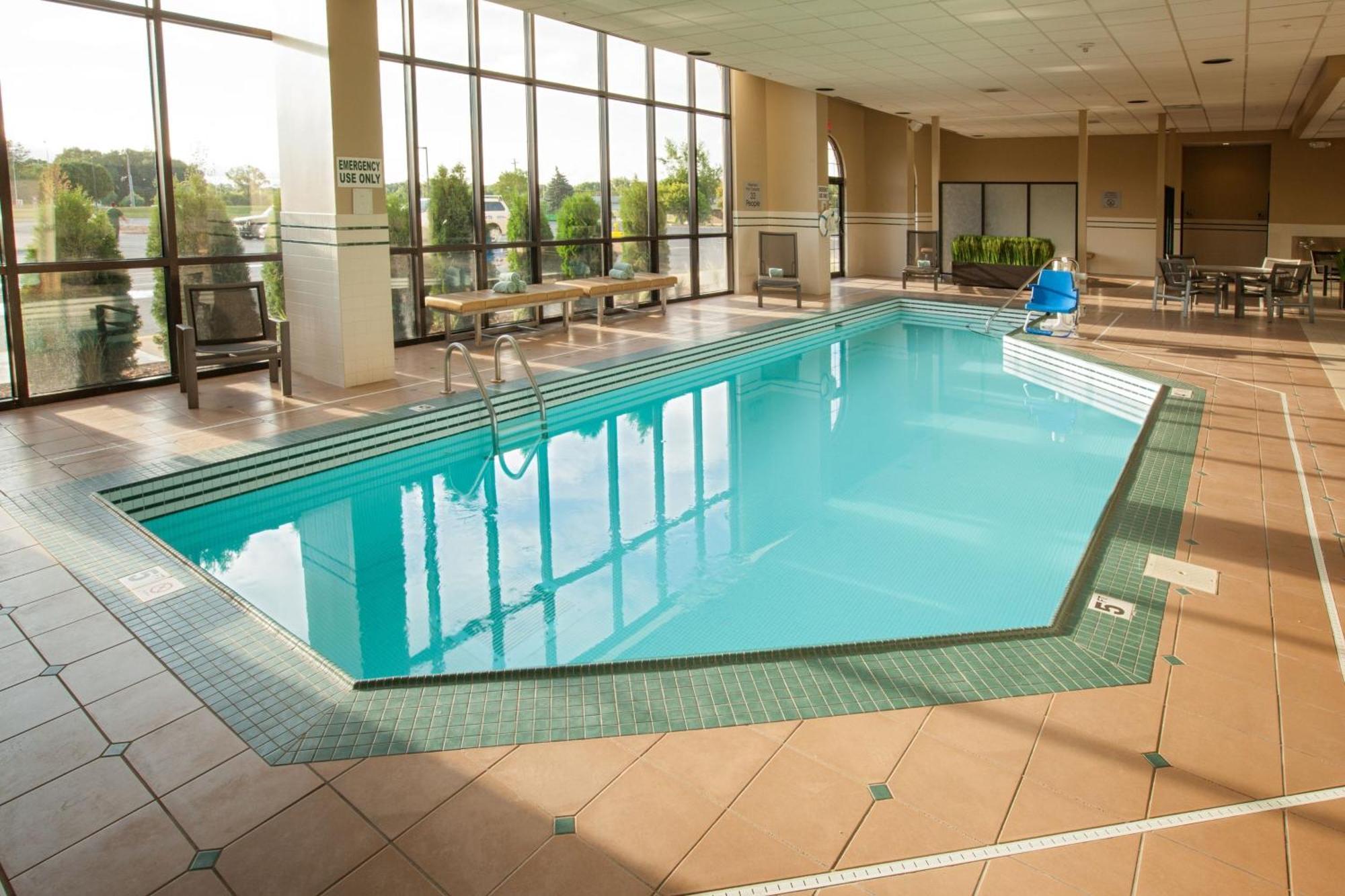 Minneapolis Marriott Northwest Бруклин Парк Екстериор снимка